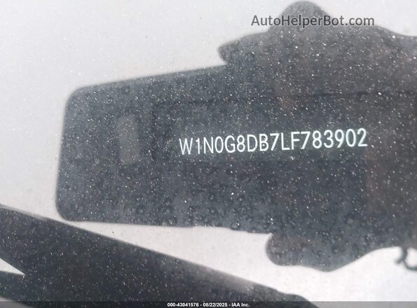 W1N0G8DB7LF783902 2020 MERCEDES-BENZ GLC 300 Black Vista del compartimento del motor