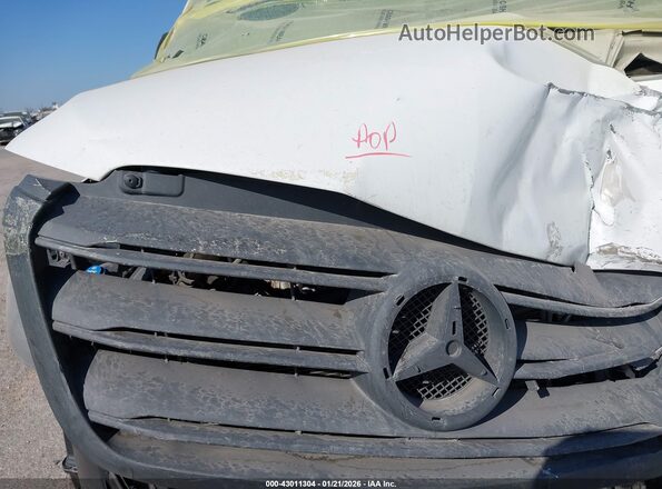 W1Y4KDHY0RT175675 2024 MERCEDES-BENZ SPRINTER White Widok z tyłu