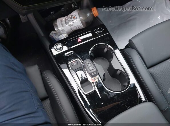 WA124BGF0SA042016 2025 AUDI Q6 E-TRON Gray Widok deski rozdzielczej