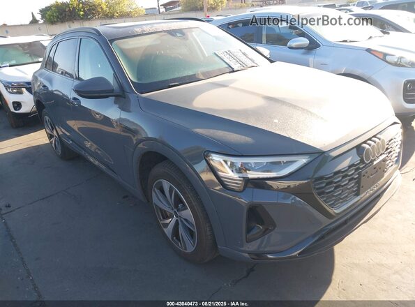 WA14AAGE4RB035237 2024 AUDI Q8 E-TRON Gray Delantero derecho