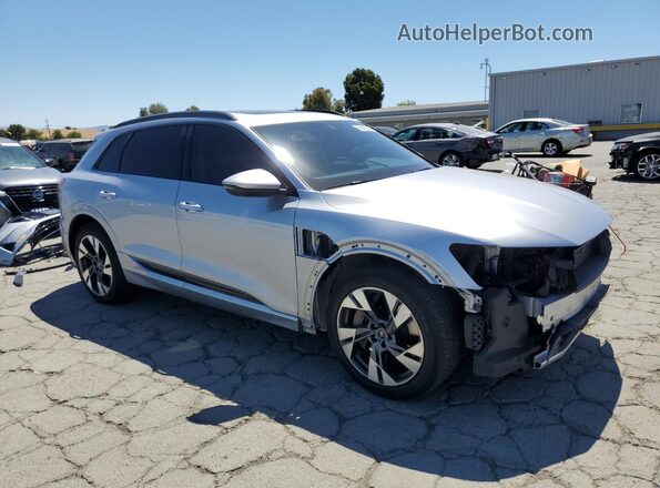 WA1AAAGE5PB000321 2023 AUDI E-TRON Silver Delantero derecho