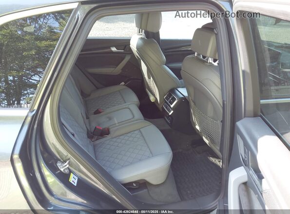 WA1B4AFY6K2002448 2019 AUDI SQ5 Black Widok naklejki z numerem VIN