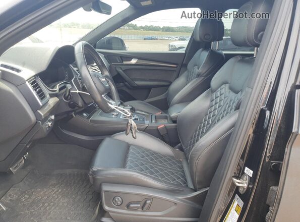 WA1C4AFYXJ2021636 2018 AUDI SQ5 Black Widok deski rozdzielczej