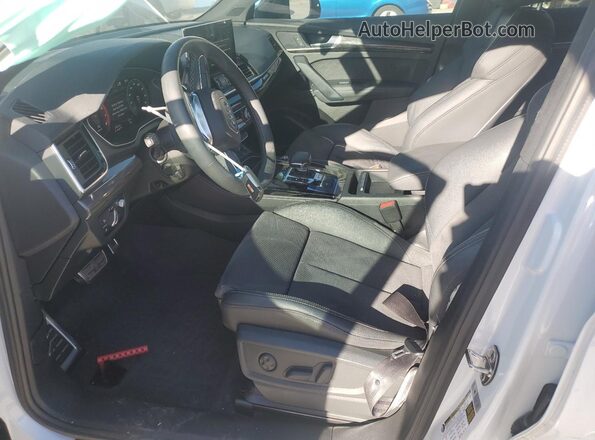 WA1C4AFYXN2027409 2022 AUDI SQ5 White Widok wnętrza z przodu