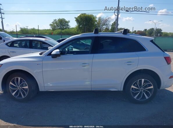 WA1EAAFY2R2086767 2024 AUDI Q5 Белый Панорамный вид салона 360°