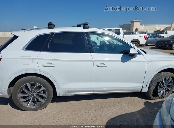 WA1EAAFY2R2086767 2024 AUDI Q5 Белый Вид задней части салона
