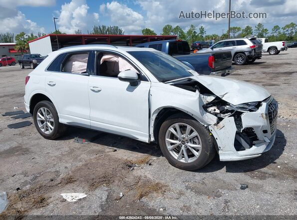 WA1EECF31N1095660 2022 AUDI Q3 Белый Передняя правая четверть