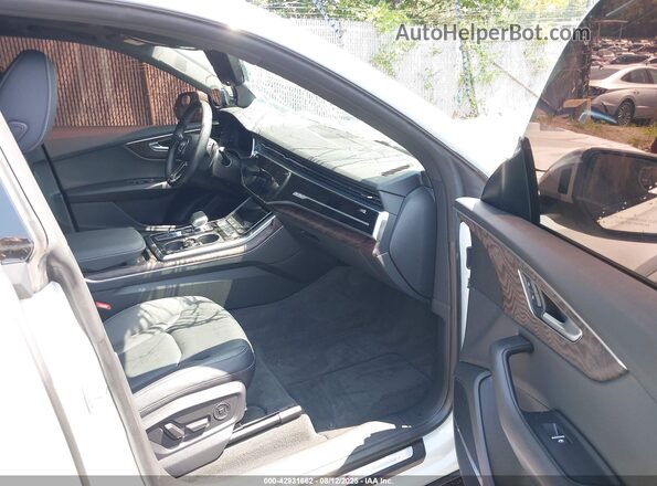 WA1EVAF10LD020690 2020 AUDI Q8 Белый Вид салона спереди