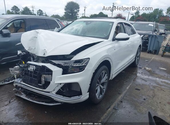 WA1EVBF13PD040170 2023 AUDI Q8 Белый Передняя левая четверть
