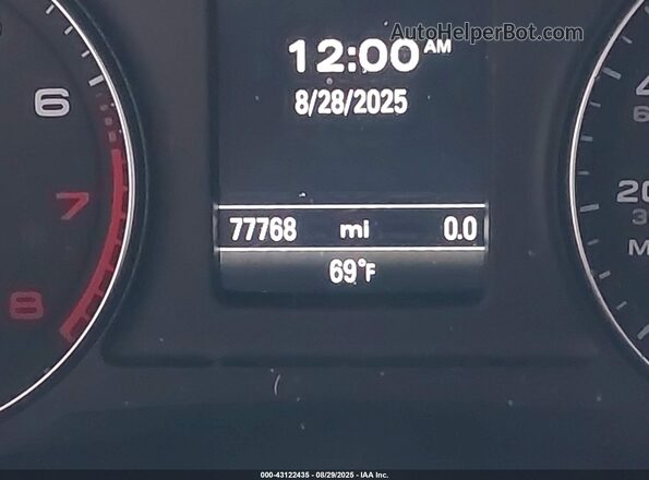 WA1JCCFS2JR014351 2018 AUDI Q3 Серебряный 
