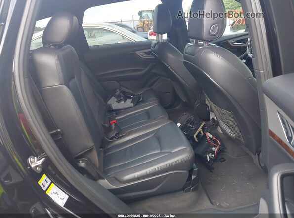 WA1LHAF71JD046179 2018 AUDI Q7 Black Vista de la etiqueta del VIN