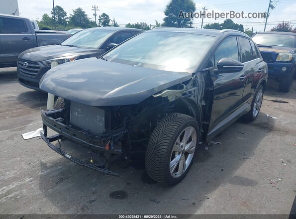 WA1M2BFZ9PP048668 2023 AUDI Q4 Черный Передняя левая четверть