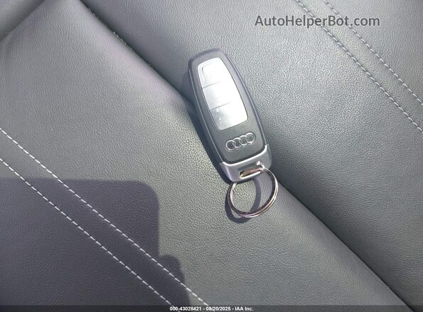 WA1M2BFZ9PP048668 2023 AUDI Q4 Черный Вид панели приборов