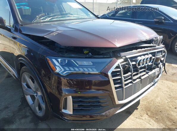 WA1VXBF76MD027682 2021 AUDI Q7 Dark Brown Вид спереди