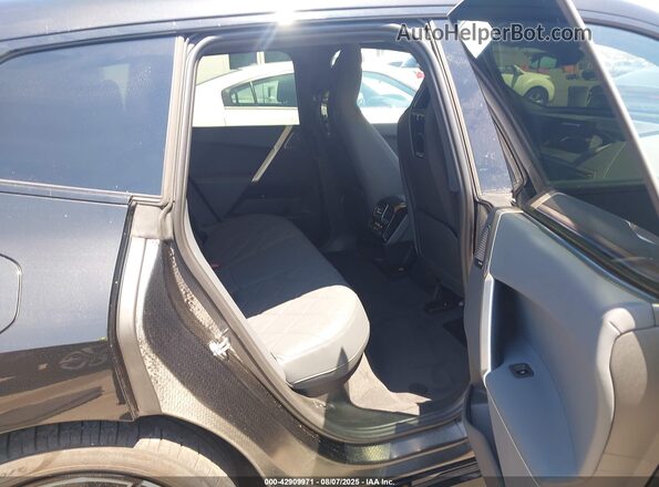 WB523CF01RCR60962 2024 BMW IX Black Vista de la etiqueta del VIN