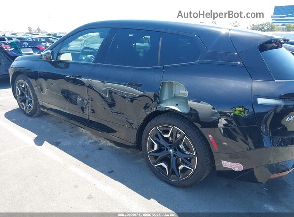 WB523CF01RCR60962 2024 BMW IX Black Vista frontal