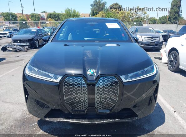 WB523CF01RCR60962 2024 BMW IX Black Vista del cuadro de instrumentos