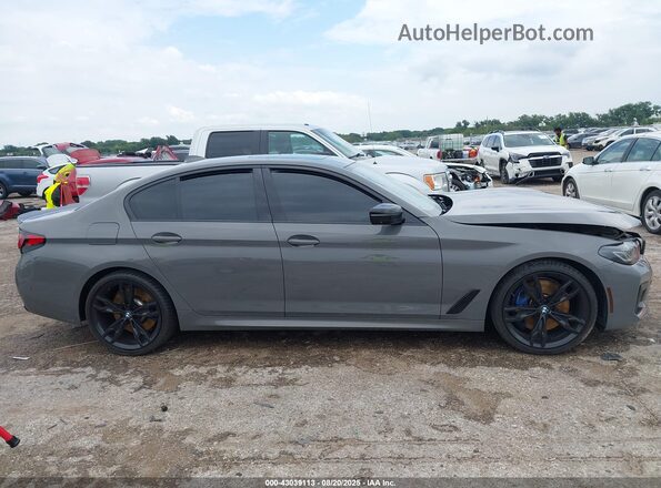WBA13BK02NCH64894 2022 BMW M5 Серый Вид задней части салона