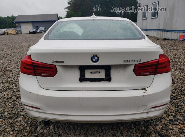 WBA8A3C55JA488332 2018 BMW OTHER White Հետևի տեսք