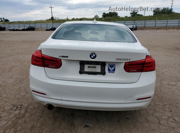 WBA8A3C56JA067428 2018 BMW OTHER White Հետևի տեսք