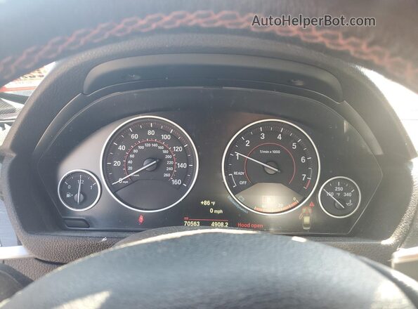 WBA8B9C57JEE83385 2018 BMW OTHER Black Սարքավորումների վահանակի տեսք