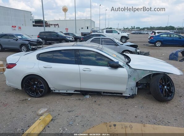 WBAGV8C00SCT29211 2025 BMW M8 White Панорамний вид салону 360°