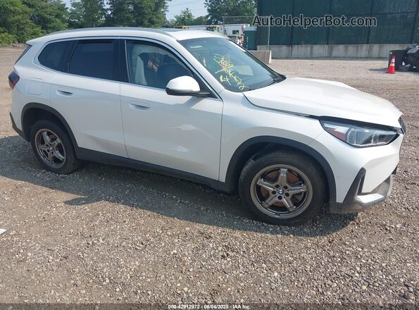WBX73EF06P5X02446 2023 BMW X1 White Przód prawy