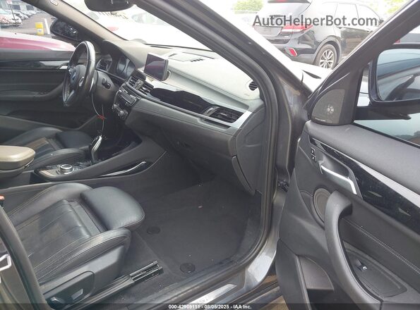WBXYN1C05L5P16599 2020 BMW X2 Серый Вид салона спереди