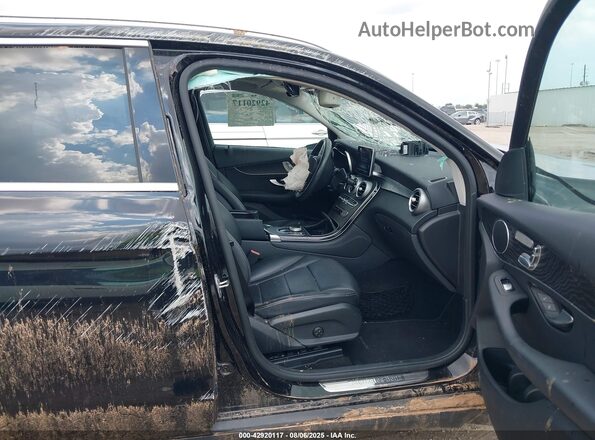 WDC0G4JB4HF196661 2017 MERCEDES-BENZ GLC 300 Черный Вид салона спереди