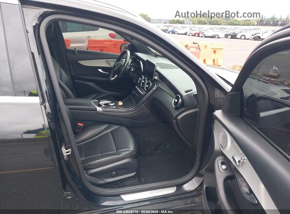WDC0G5EB8KF636095 2019 MERCEDES-BENZ GLC 350E Black Front interior view