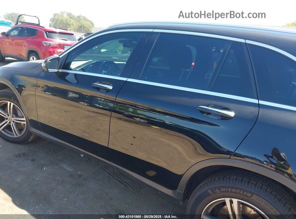 WDC0G8EB0LF676755 2020 MERCEDES-BENZ GLC 300 Black 360 interior view