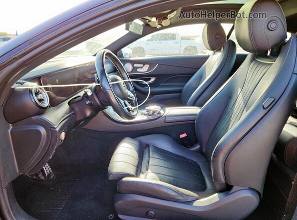 WDD1J6HB3LF123812 2020 MERCEDES-BENZ E Черный Вид салона спереди