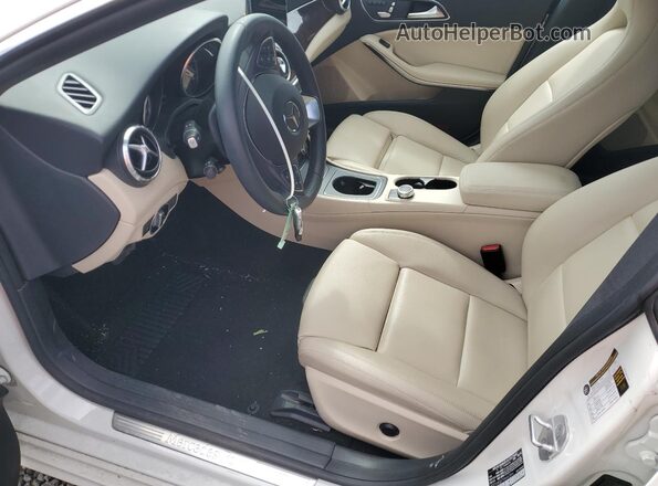 WDDSJ4EB7HN442866 2017 MERCEDES-BENZ CLA-CLASS Белый Вид салона спереди