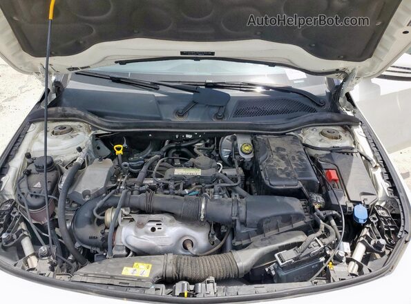 WDDSJ4EB9JN580012 2018 MERCEDES-BENZ CLA-CLASS White Widok wnętrza z tyłu