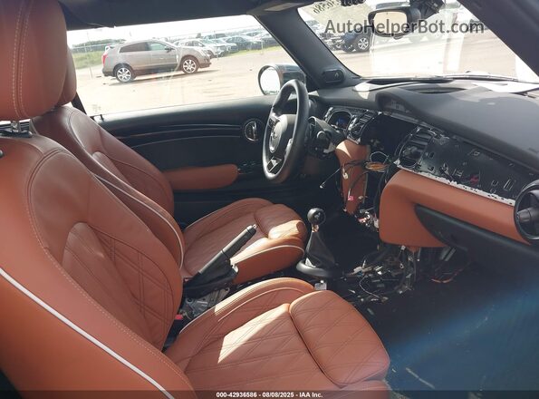 WMW43DL07R3S35709 2024 MINI CONVERTIBLE Черный Вид салона спереди