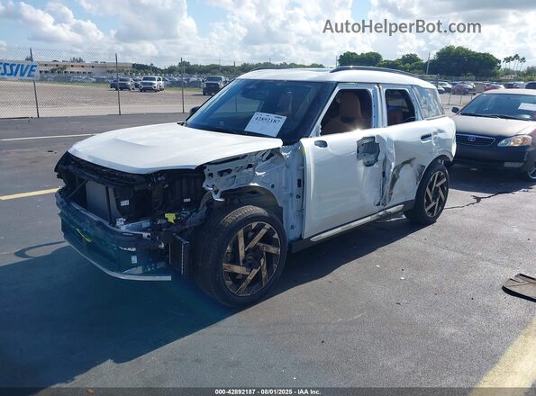 WMZ23GA02S7R96242 2025 MINI COUNTRYMAN Белый Передняя левая четверть