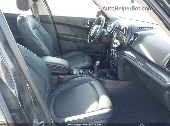 WMZYW5C09L3L06966 2020 MINI COOPER Black Front interior view