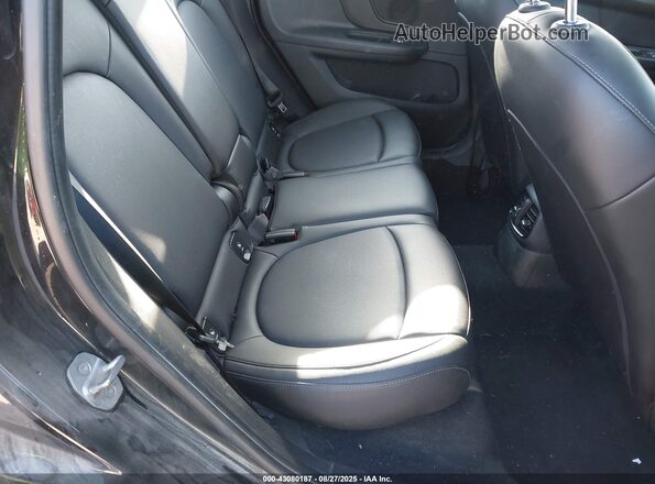 WMZYW5C09L3L06966 2020 MINI COOPER Black VIN sticker view