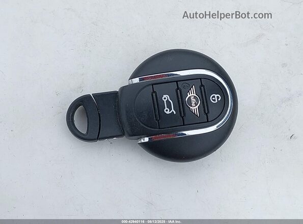 WMZYX1C09L3L96870 2020 MINI COUNTRYMAN Серый Вид панели приборов