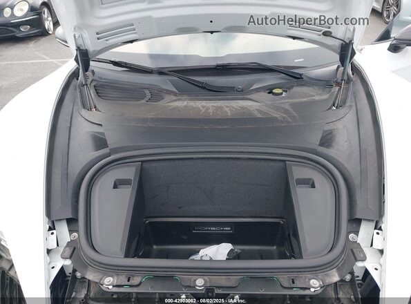 WP0AC2Y13LSA72410 2020 PORSCHE TAYCAN Белый Вид сзади