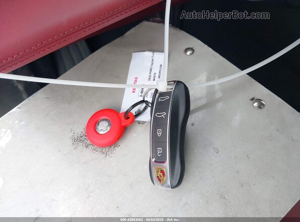 WP0AC2Y13LSA72410 2020 PORSCHE TAYCAN Белый Вид панели приборов
