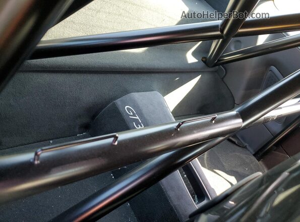 WP0AF2A99GS192822 2016 PORSCHE 911 Желтый Вид задних сидений