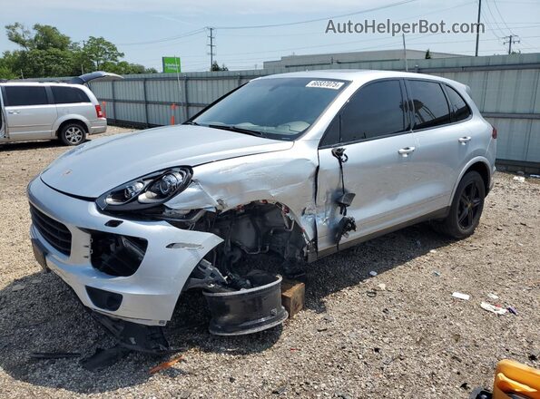 WP1AA2A25HKA83517 2017 PORSCHE CAYENNE Silver Przód lewy