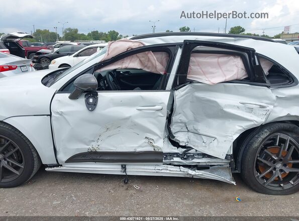 WP1AA2A51PLB01918 2023 PORSCHE MACAN Белый Вид задней части салона