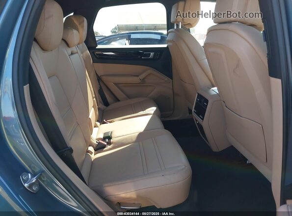 WP1AA2AY6LDA05488 2020 PORSCHE CAYENNE Blue Widok naklejki z numerem VIN