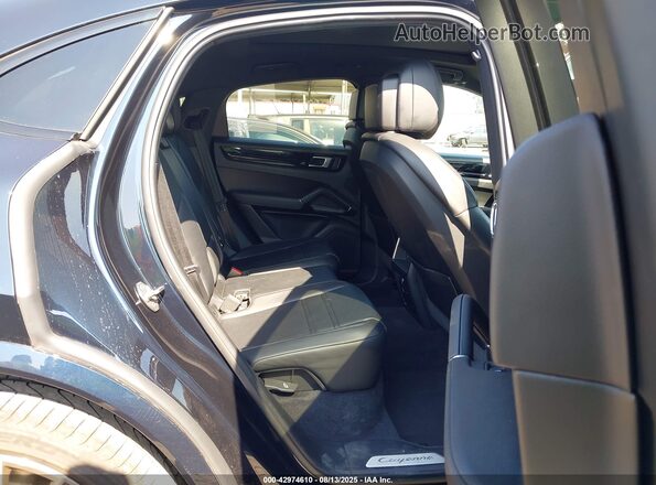 WP1BA2AY9PDA26409 2023 PORSCHE CAYENNE Dark Blue Vista de la etiqueta del VIN