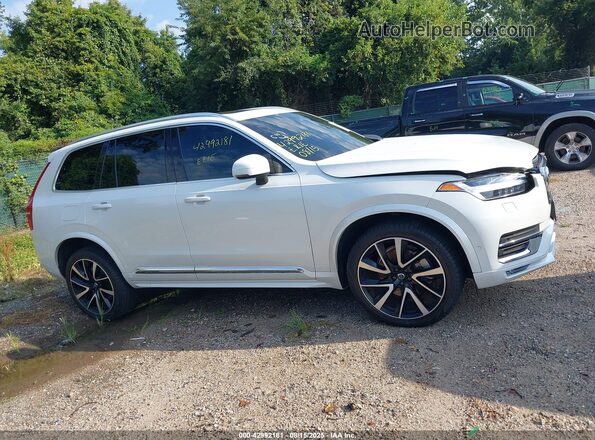 YV4062PN1P1910088 2023 VOLVO XC90 White Вид задньої частини салону