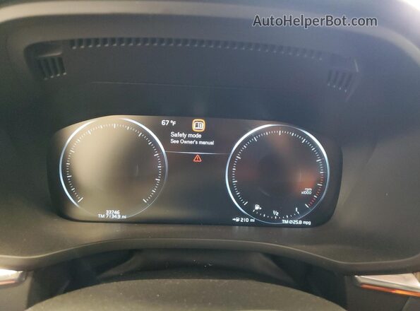 YV4102RK0M1886855 2021 VOLVO XC60 Белый Вид щитка приборов