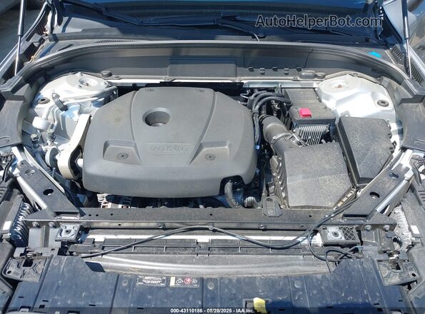YV4102RK7M1864450 2021 VOLVO XC60 Серебряный Вид сзади