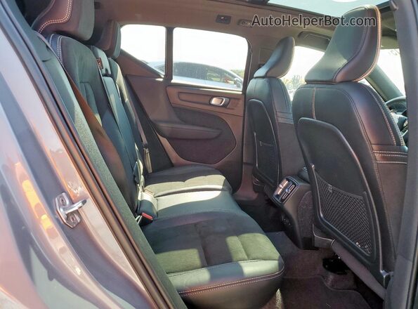 YV4162UM0M2450167 2021 VOLVO XC40 Синий Вид задней части салона